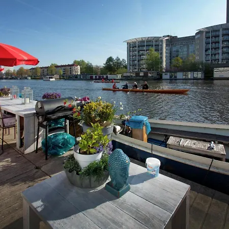 Modern Houseboat In With Terrace Ботель *