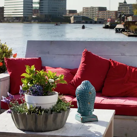 Modern Houseboat In With Terrace Амстердам